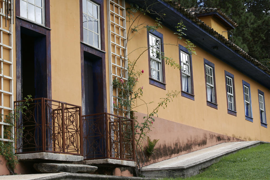 Hotel Fazenda Santa Marina Сантана дос Монтес Екстериор снимка