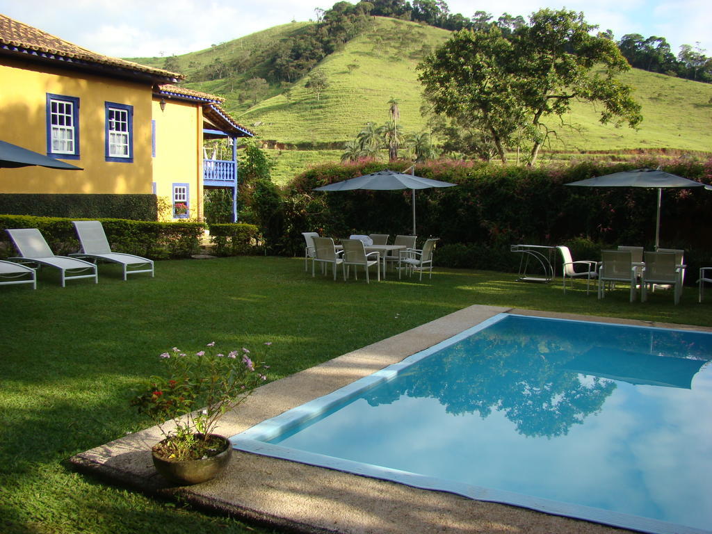 Hotel Fazenda Santa Marina Сантана дос Монтес Екстериор снимка